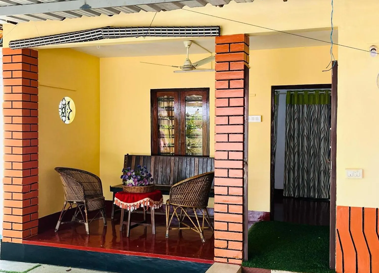 Orchid Home Stay Cherai Beach India